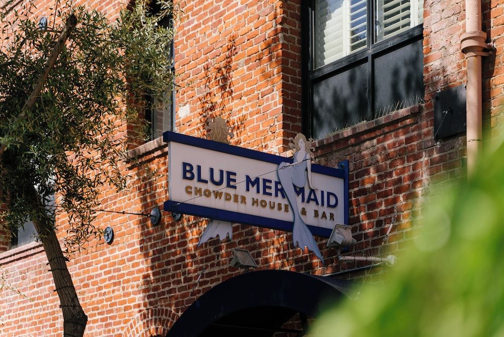 undefined Argonaut Hotel 3