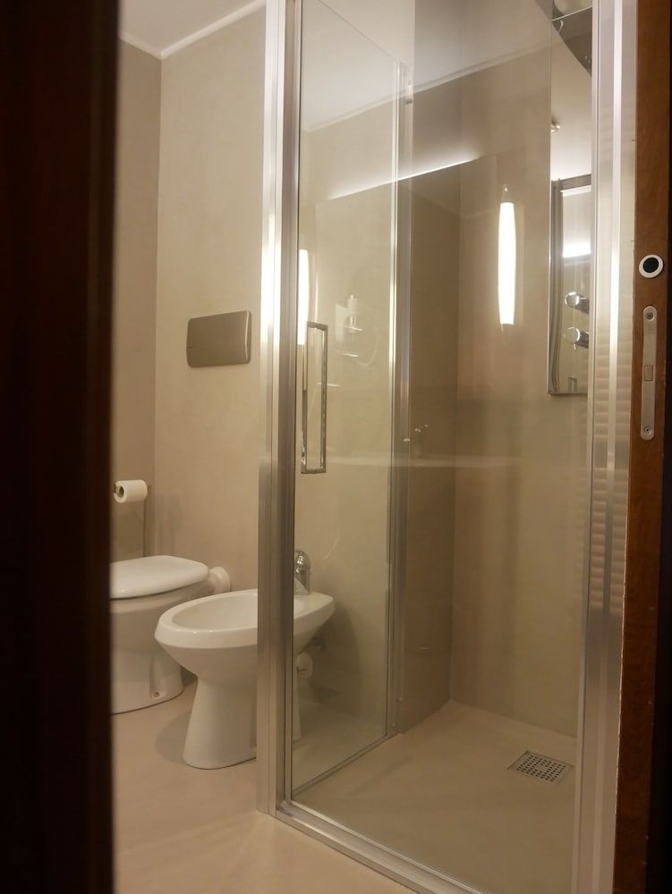 First Hotel Malpensa Deluxe Double Room, 1 Double Bed 3