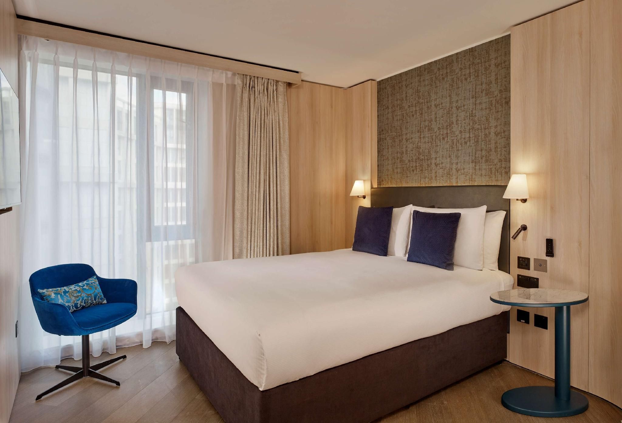 undefined The Westminster London, Curio Collection by Hilton 10