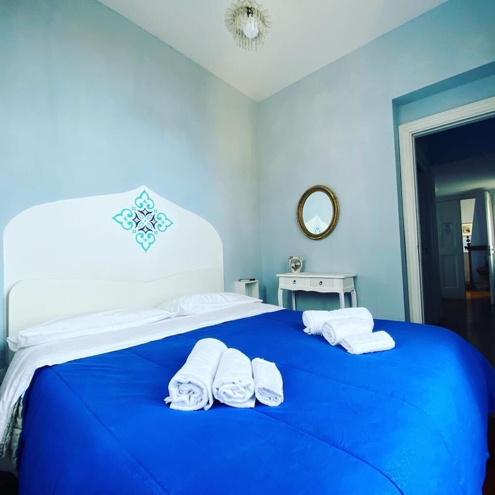 The Secret Garden Relais Standard Double Room, Ensuite 11