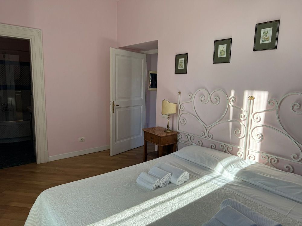 The Secret Garden Relais Standard Triple Room, 1 Double Bed with Sofa bed 10