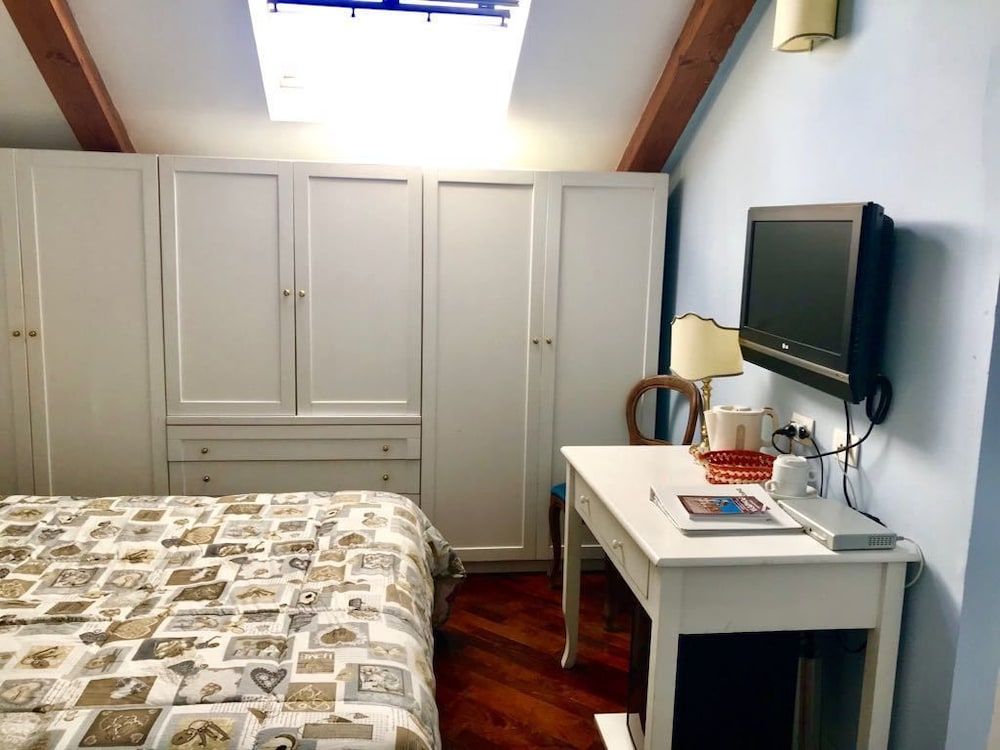 The Secret Garden Relais Standard Double Room, Ensuite 34