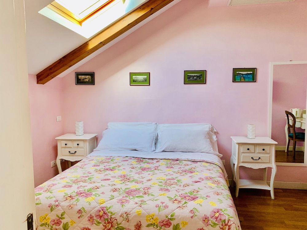 The Secret Garden Relais Standard Double Room, Ensuite 4