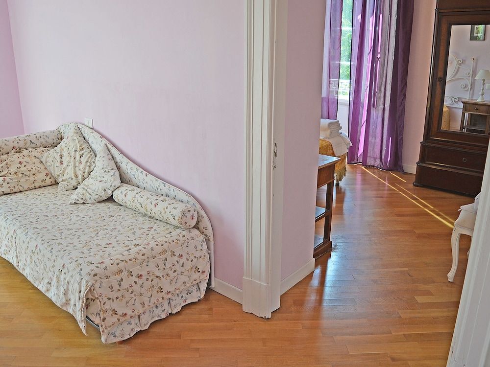 The Secret Garden Relais Standard Triple Room, 1 Double Bed with Sofa bed 15