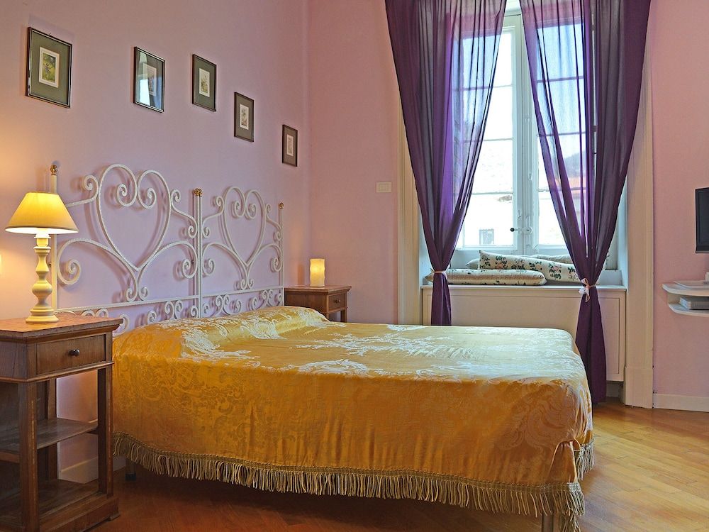 The Secret Garden Relais Standard Triple Room, 1 Double Bed with Sofa bed 2