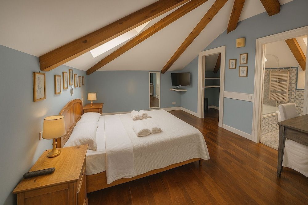 The Secret Garden Relais Standard Double Room, Ensuite 20