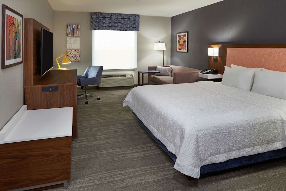 Room, 1 King Bed with Sofa bed, Non Smoking