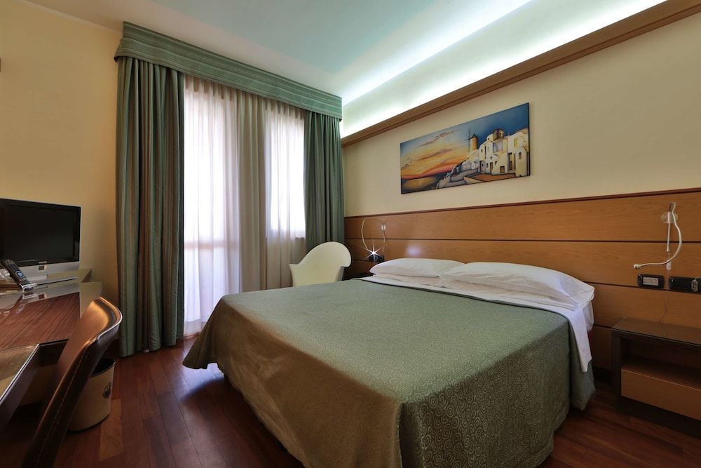 Best Western Hotel Dei Cavalieri Classic Room, 1 Queen Bed, Annex Building 5