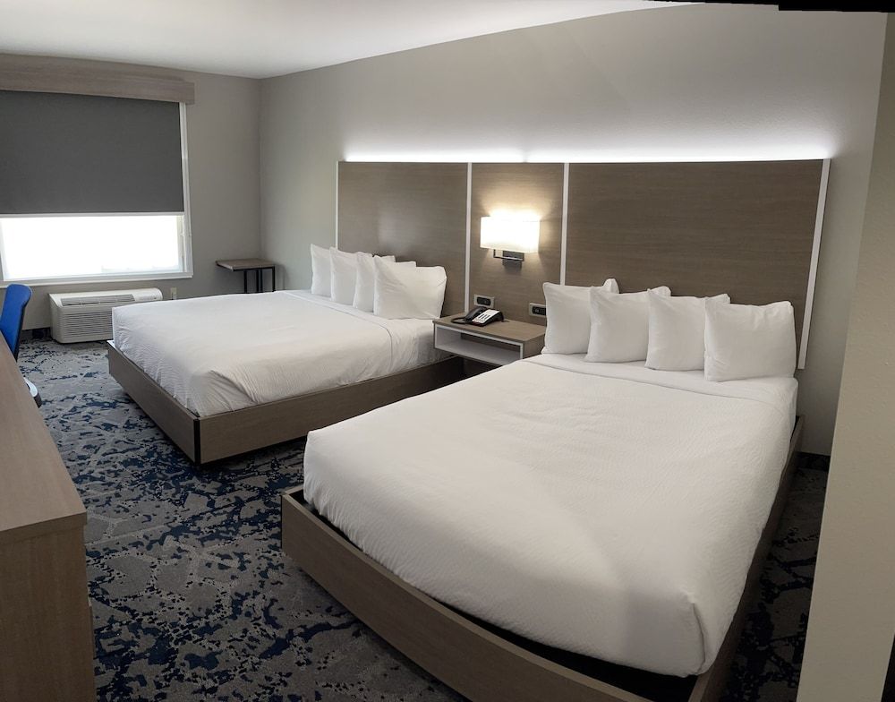 Comfort Inn & Suites Muskogee Room, 2 Queen Beds, Non Smoking 3