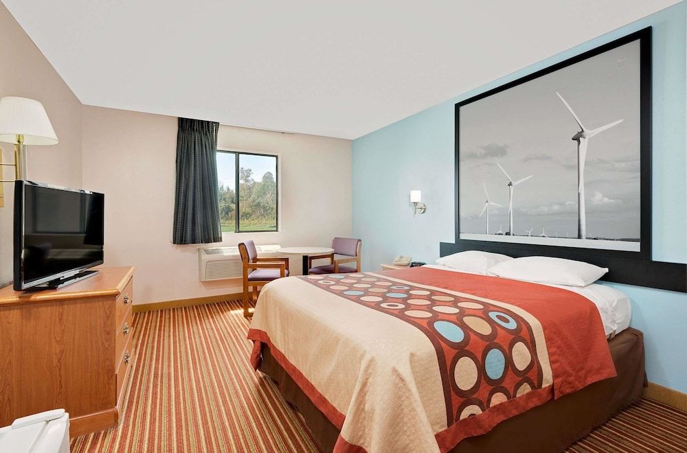 Room, 1 King Bed, Accessible, Non Smoking (Mobility)