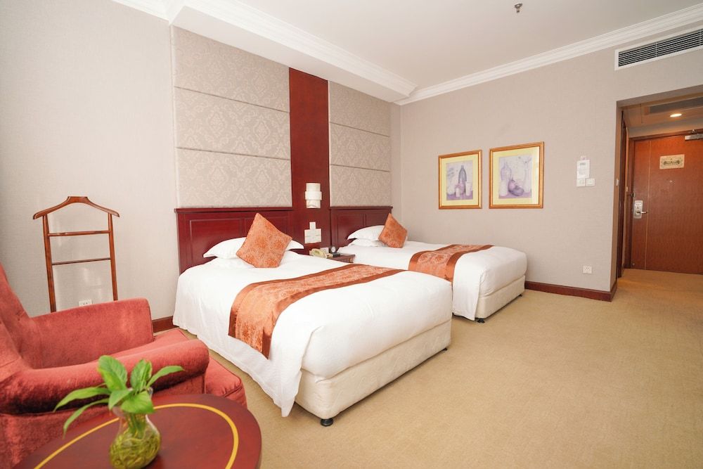 undefined Broadway Mansions Hotel - On the Bund 5
