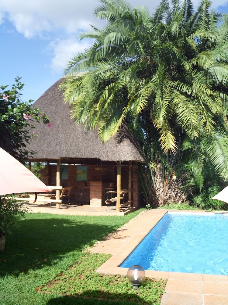 Hotel Le Garni Kigali Standard Double or Twin Room, Pool View 6