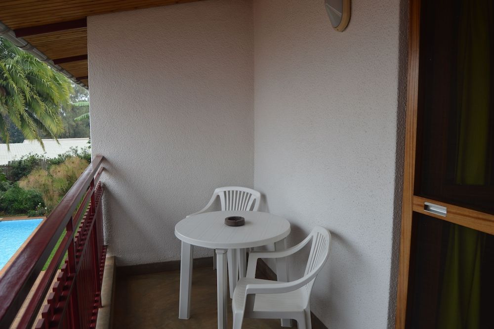 Hotel Le Garni Kigali Standard Double or Twin Room, Pool View 4
