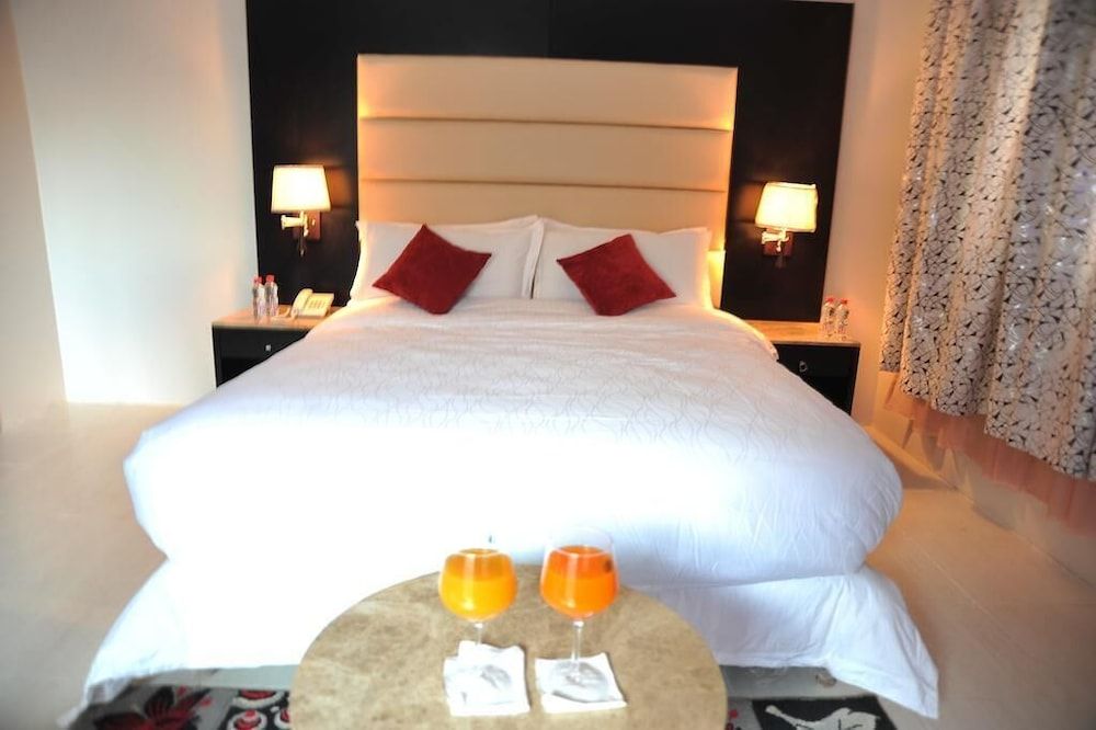 undefined Janadrya 13 3