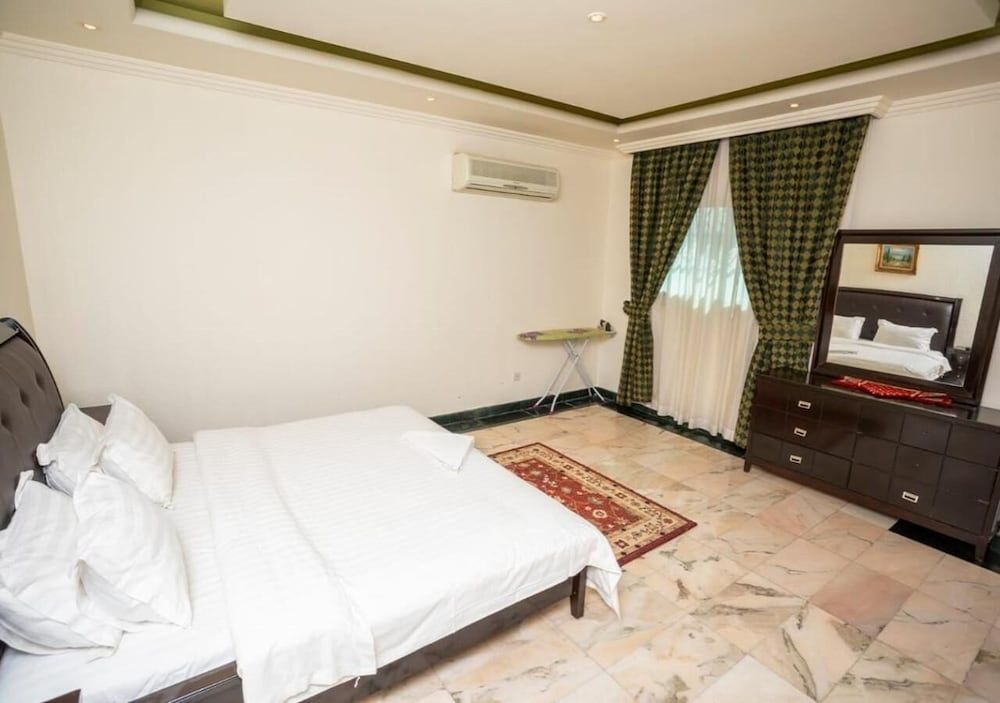 undefined Delmon Hotel Jeddah 4