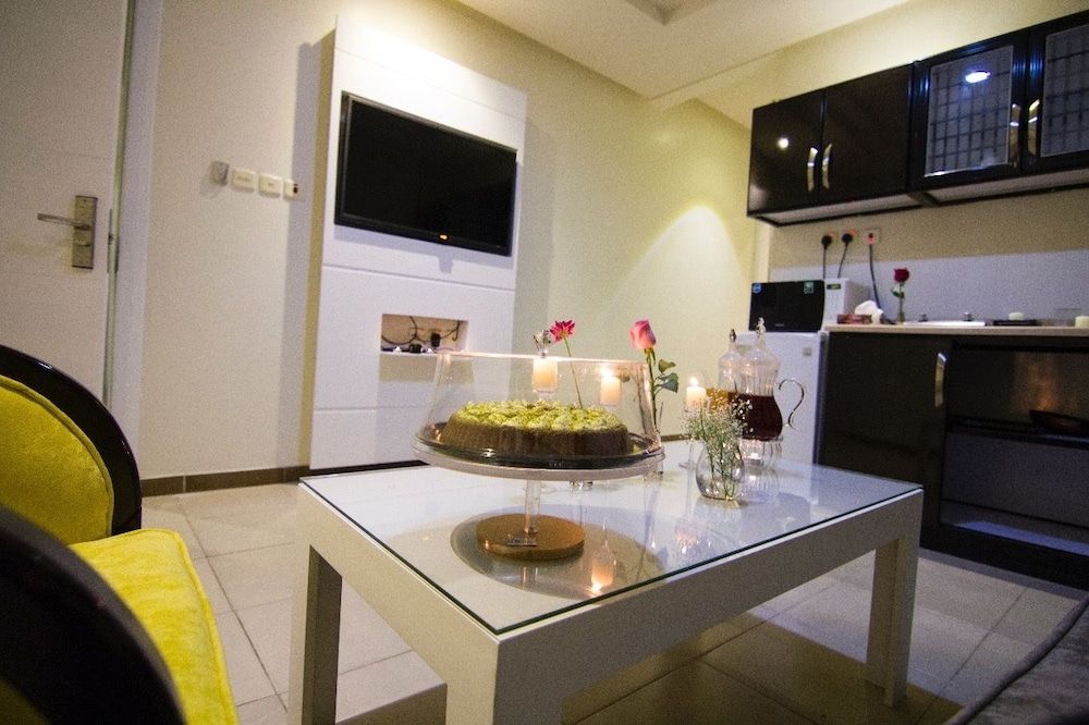 undefined Almakan Suites 102 6