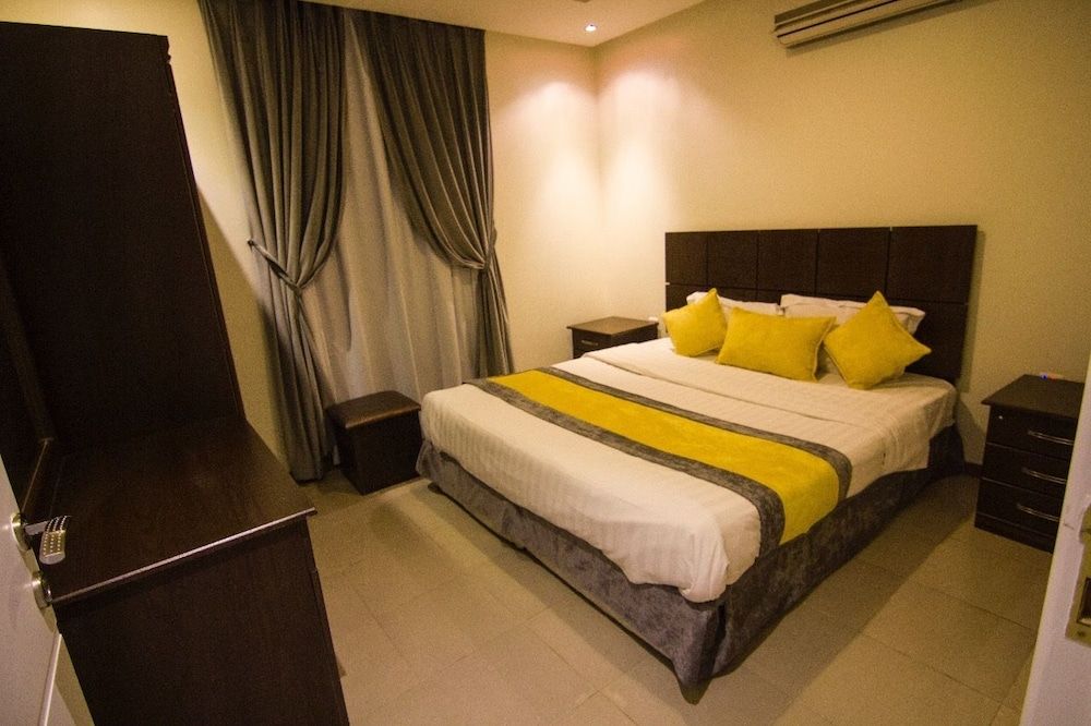 undefined Almakan Suites 102 4