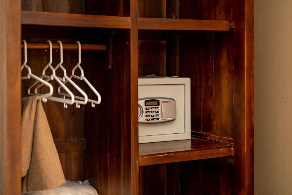 The Ridge Residence Standard Twin Room 9