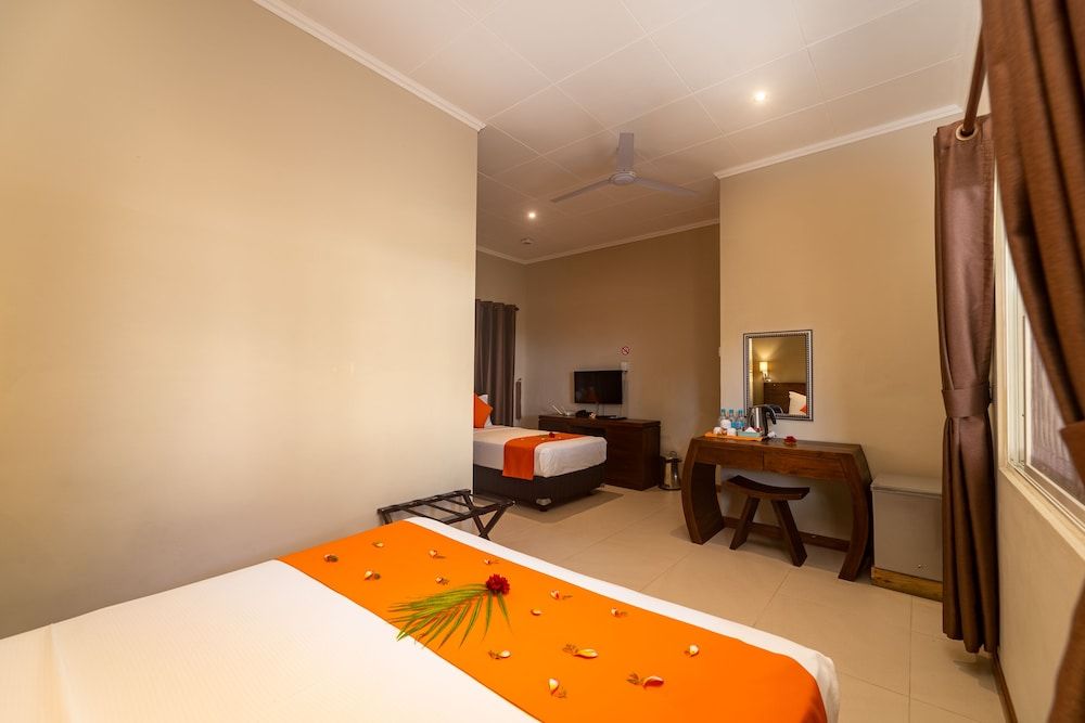 The Ridge Residence Deluxe Triple Room 2