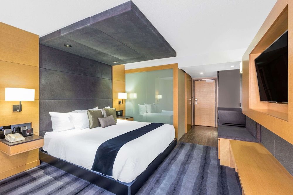 Deluxe Room, 1 King Bed