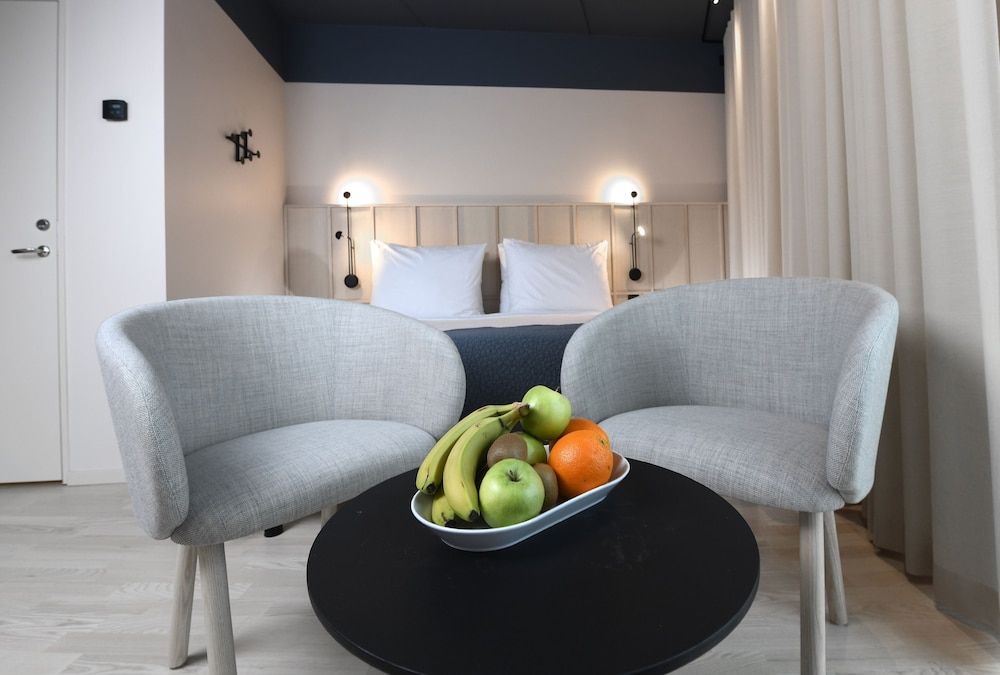 Best Western Plus Grow Hotel Standard Studio, 1 King Bed, Non Smoking 4