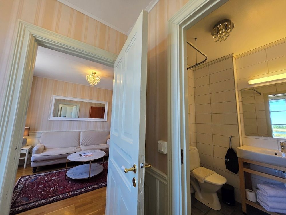 Vänerport Lakefront Apartment, 2 Bedrooms 34