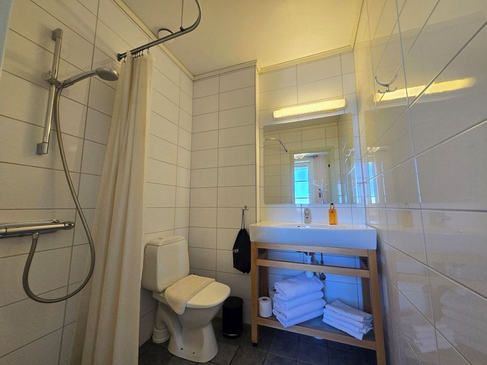 Vänerport Lakefront Apartment, 2 Bedrooms 18