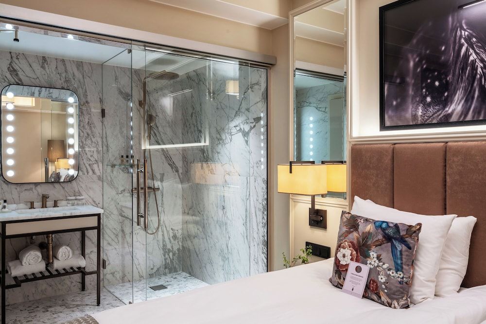 Bank Hotel, a member of Small Luxury Hotels of The World Vault without Window 3