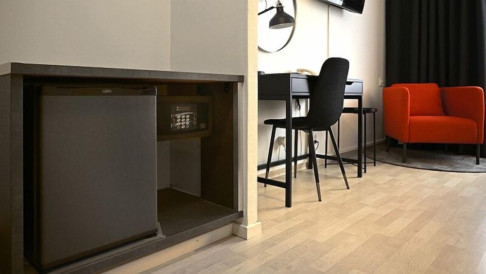 Hotell Amadeus Standard Double Room 5