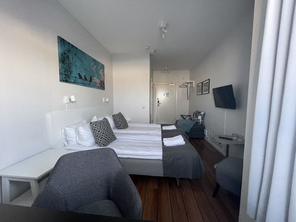 Rasta Falköping Triple Room