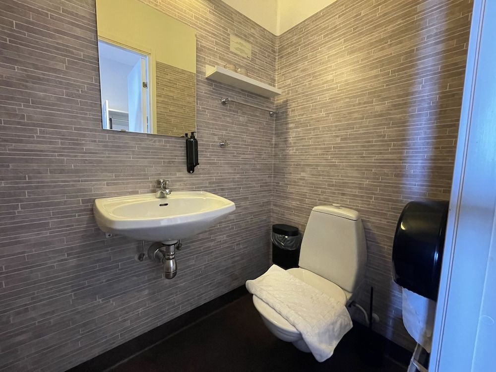 Rasta Falköping Triple Room 5