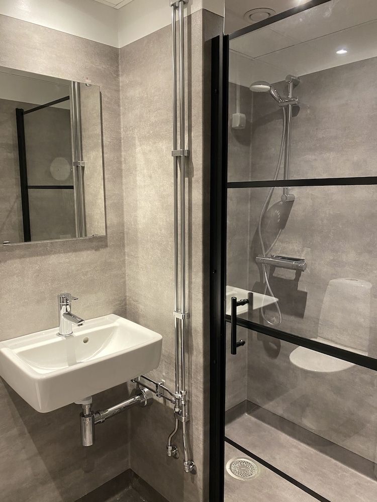 Karlskrona H&H Comfort Double Room 5