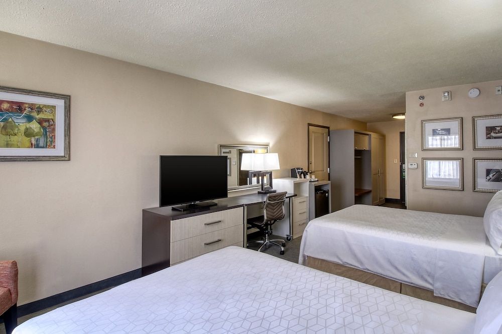 undefined Holiday Inn Hotel & Suites Atlanta Airport-North by IHG 10