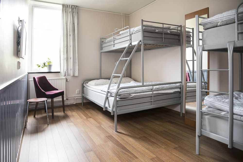 Family Room, Shared Bathroom (excluding bed linen and towels)