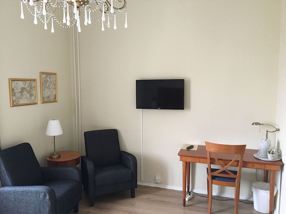 Stadshotellet i Sölvesborg Standard Twin Room, Private Bathroom 9