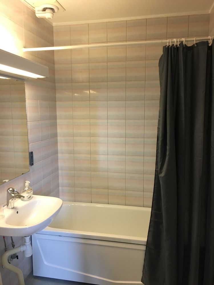 Stadshotellet i Sölvesborg Standard Twin Room, Private Bathroom 6