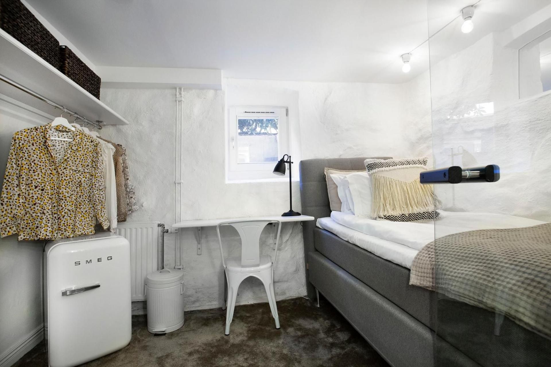 Single Room - Ground Floor