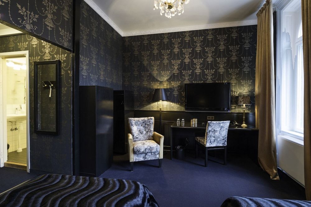Stadshotellet Lidköping Superior Double Room 6