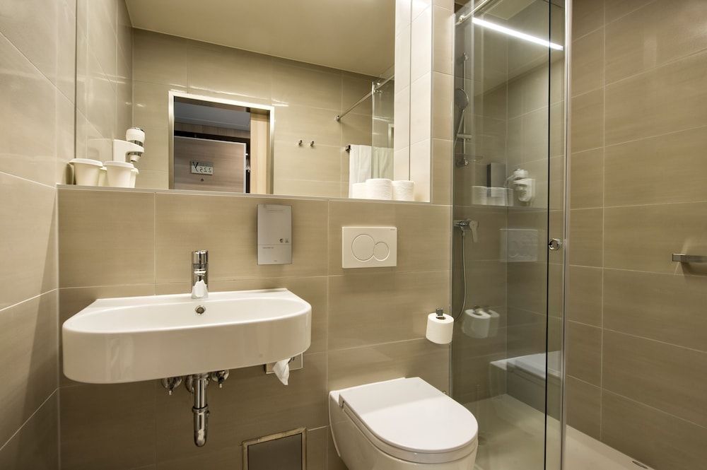 City Hotel Ljubljana Double Room 7