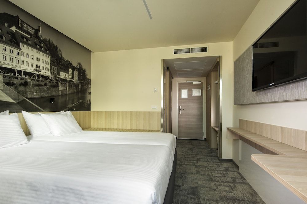 City Hotel Ljubljana Double Room 3