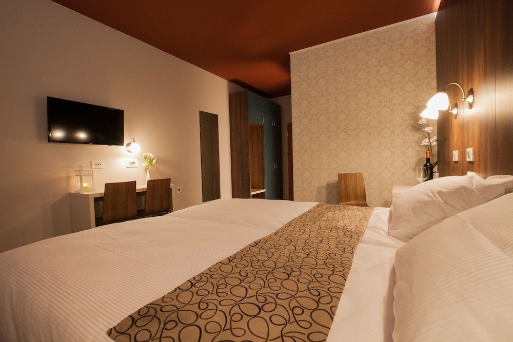 Hotel Center Double Room 2