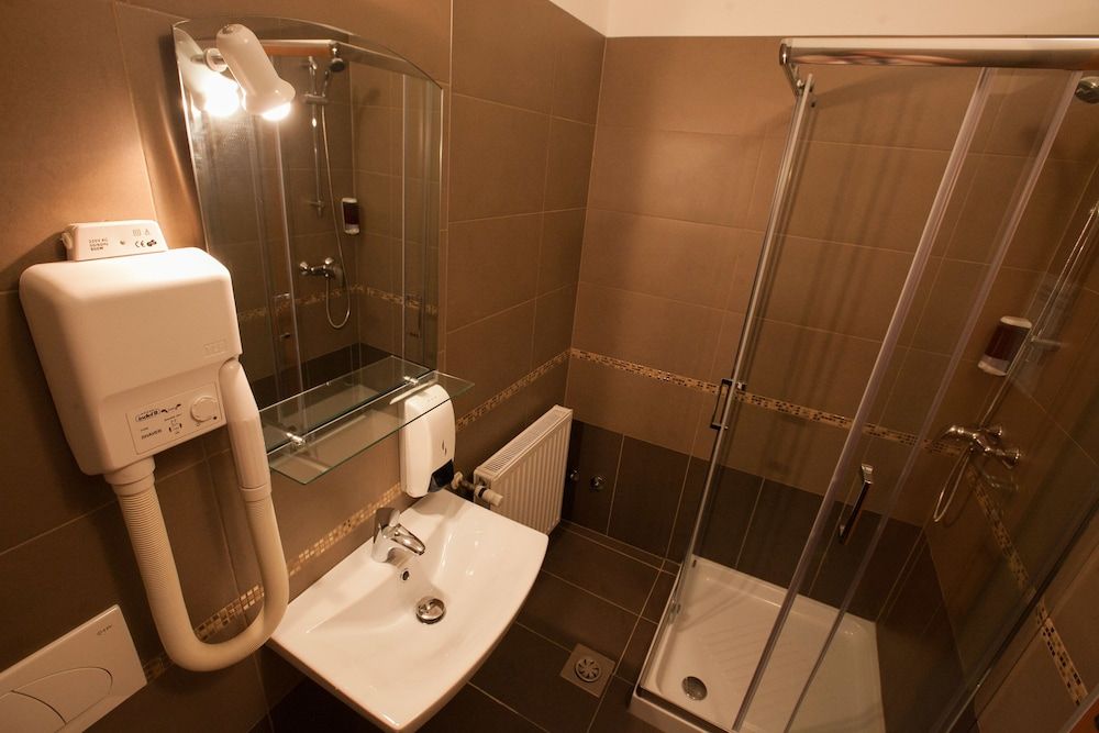 Hotel Center Double Room 7