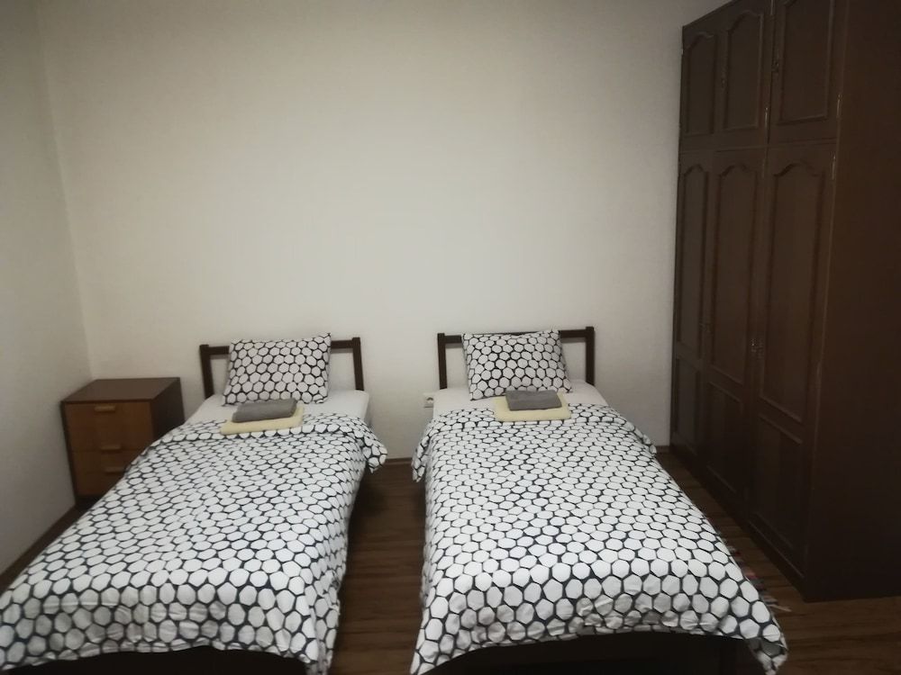 Family Guesthouse GreenSLO Quadruple Room, Shared Bathroom 3