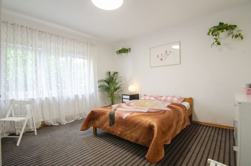 Double or Twin Room, Shared Bathroom