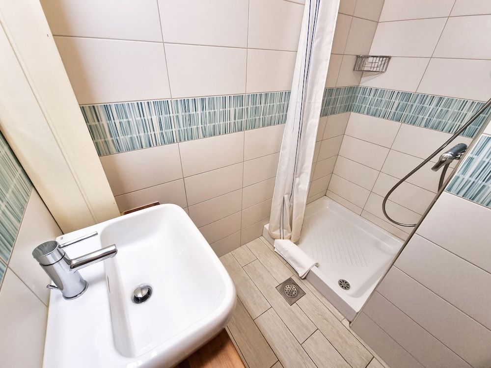 B&B Pod Skalo Family Quadruple Room, 6 Bedrooms 7