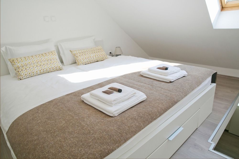 Apartments Hiša Pod Gradom City Duplex (6)