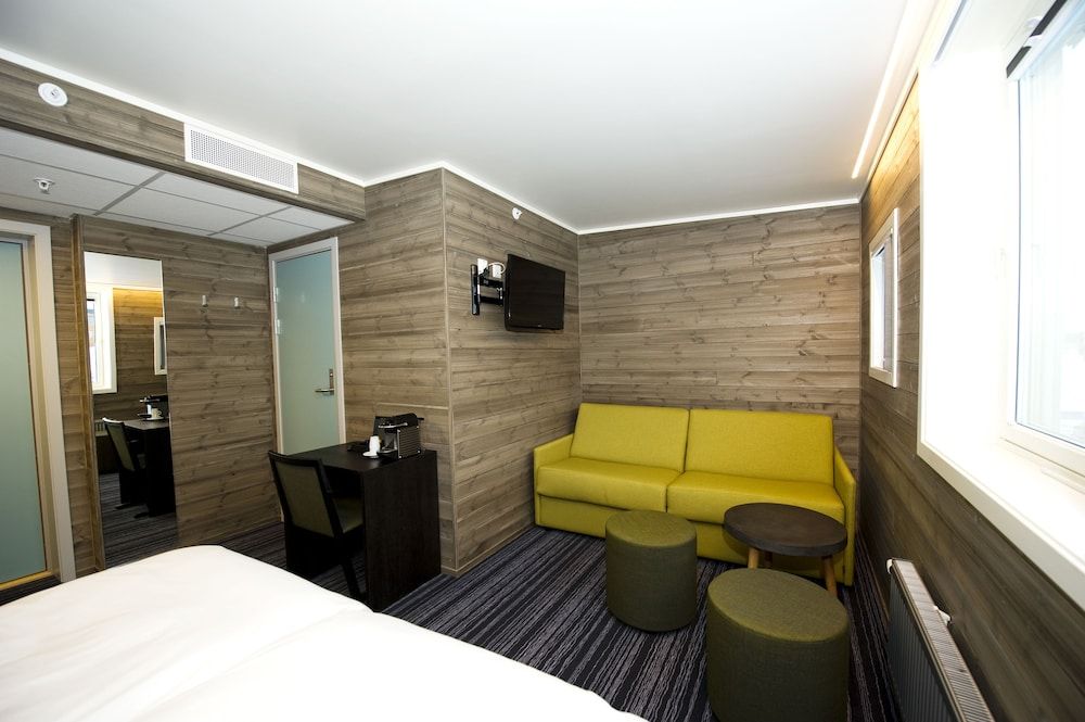 undefined Svalbard Hotell - Polfareren 10