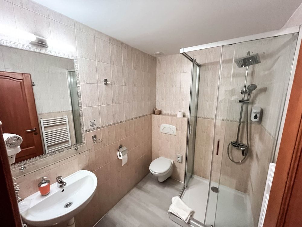 Penzion Tavel Comfort Double or Twin Room 3