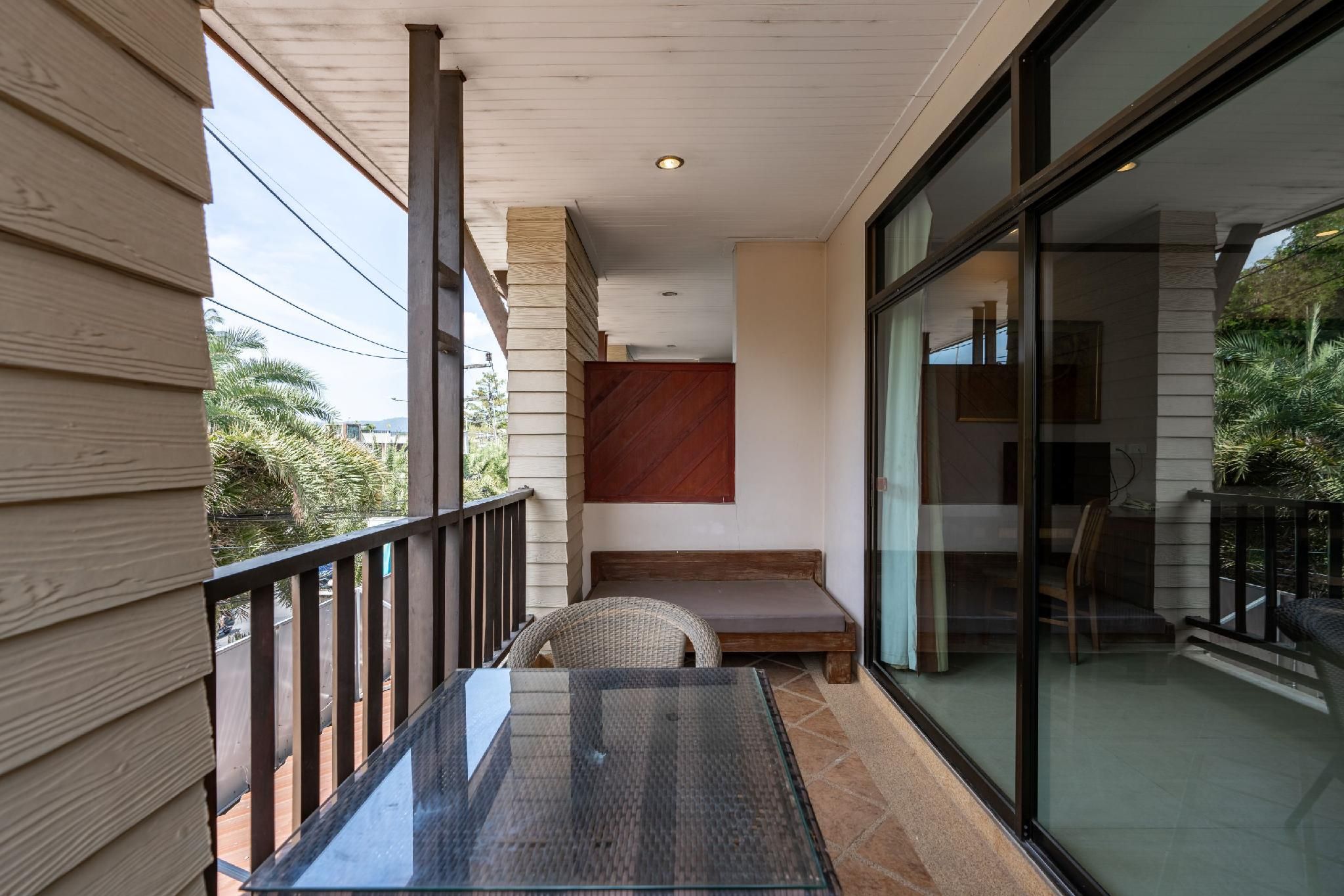 Ao Nang Timber House Deluxe Family 1 Bedroom 2