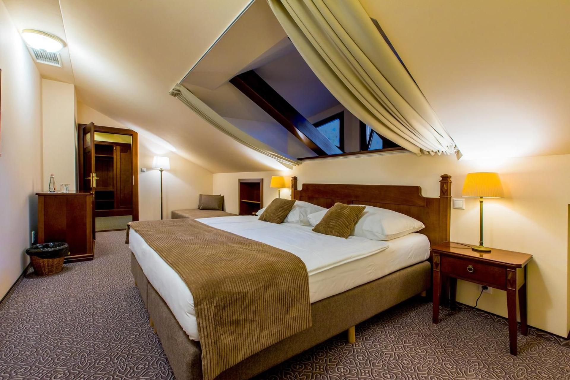 Hotel Bankov Superior Double Room 2